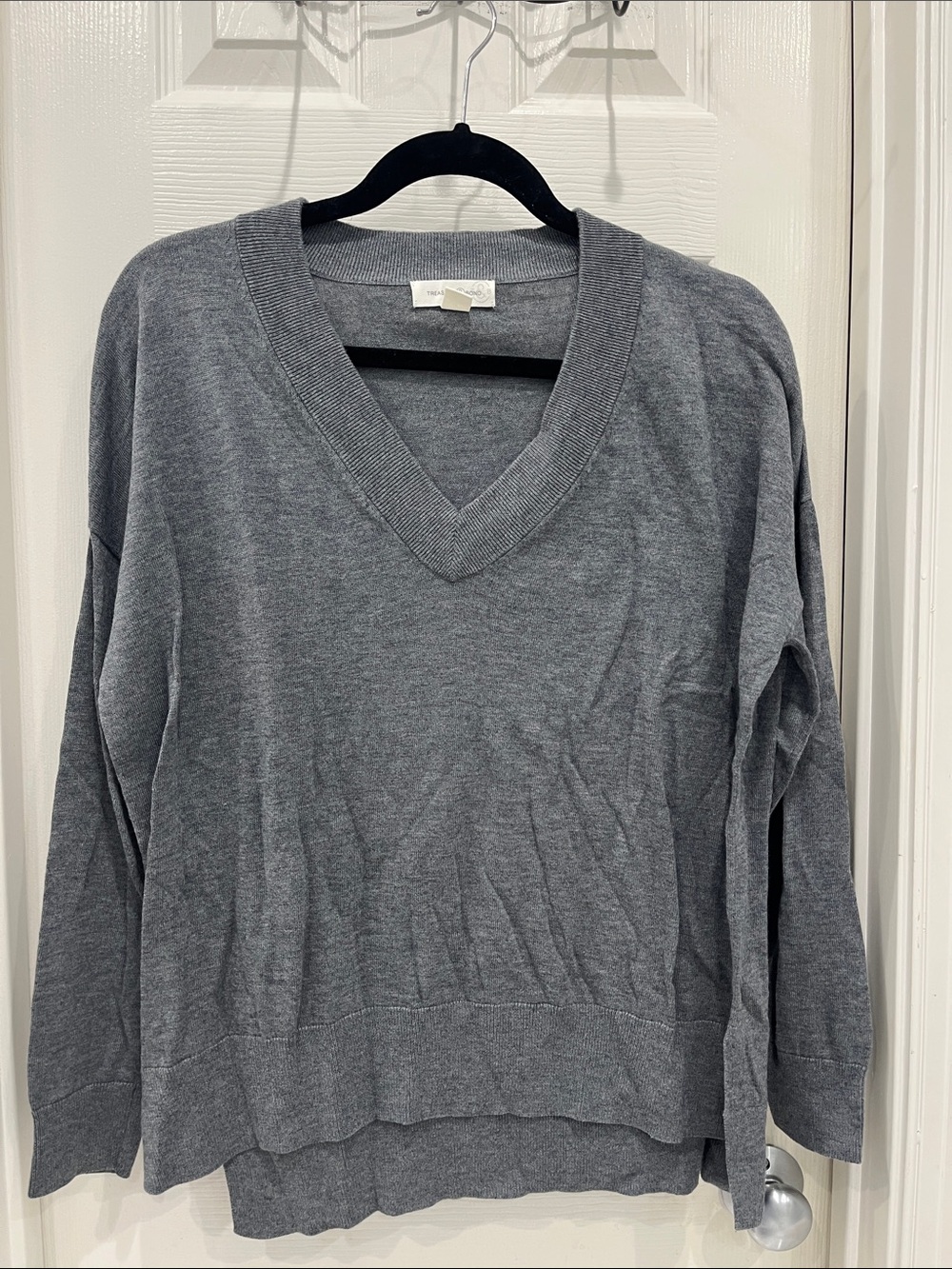 Treasure & Bond Heather Gray V-Neck Sweater